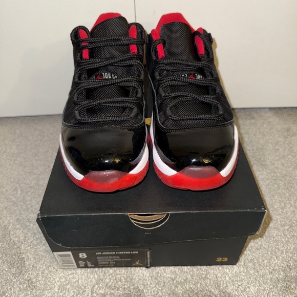 Air Jordan 11 Retro Low Bred - Picture 2 of 8